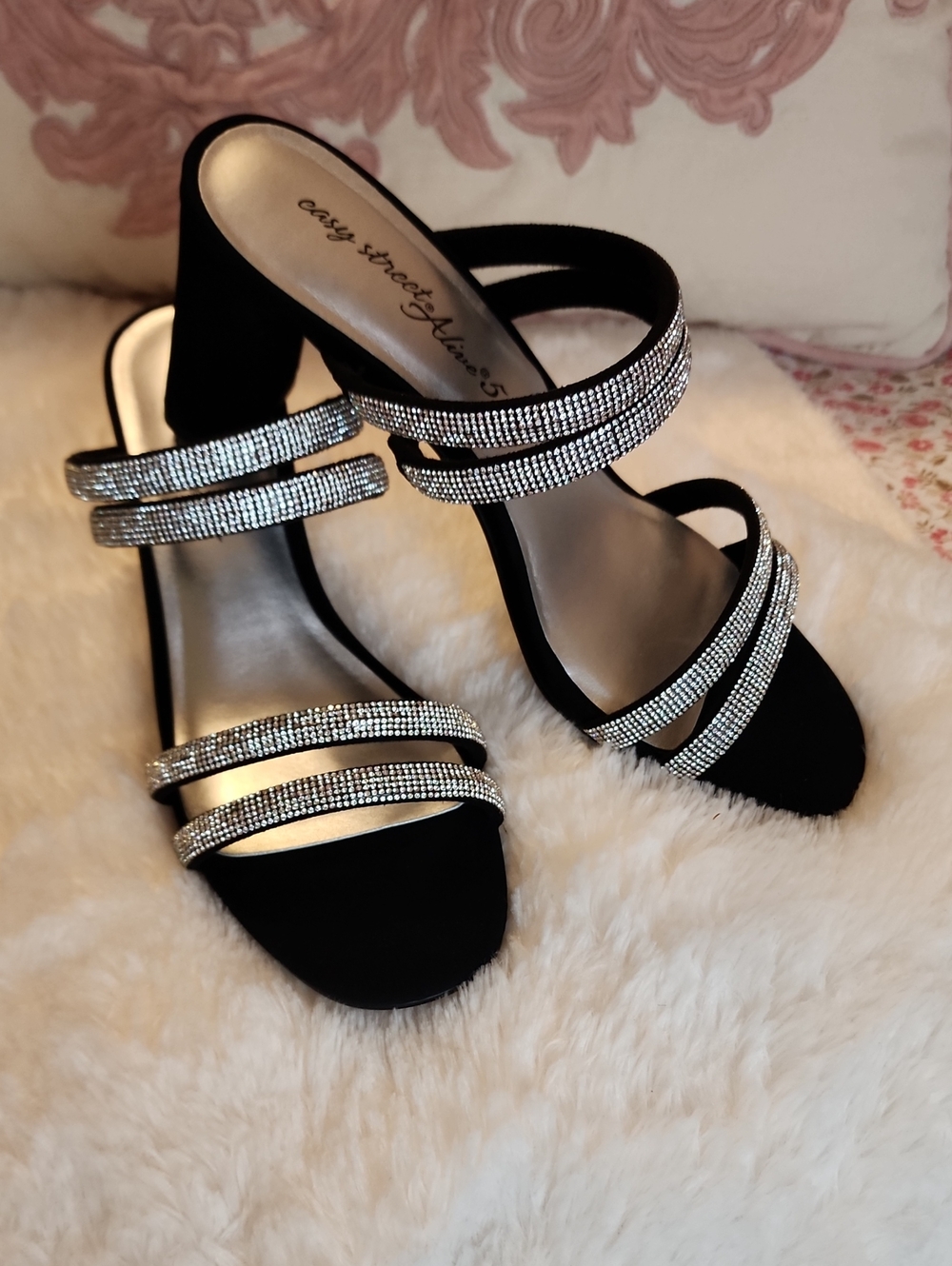 Easy Streets Black Rhinestone Multi-Strap Heels Sz 7.5